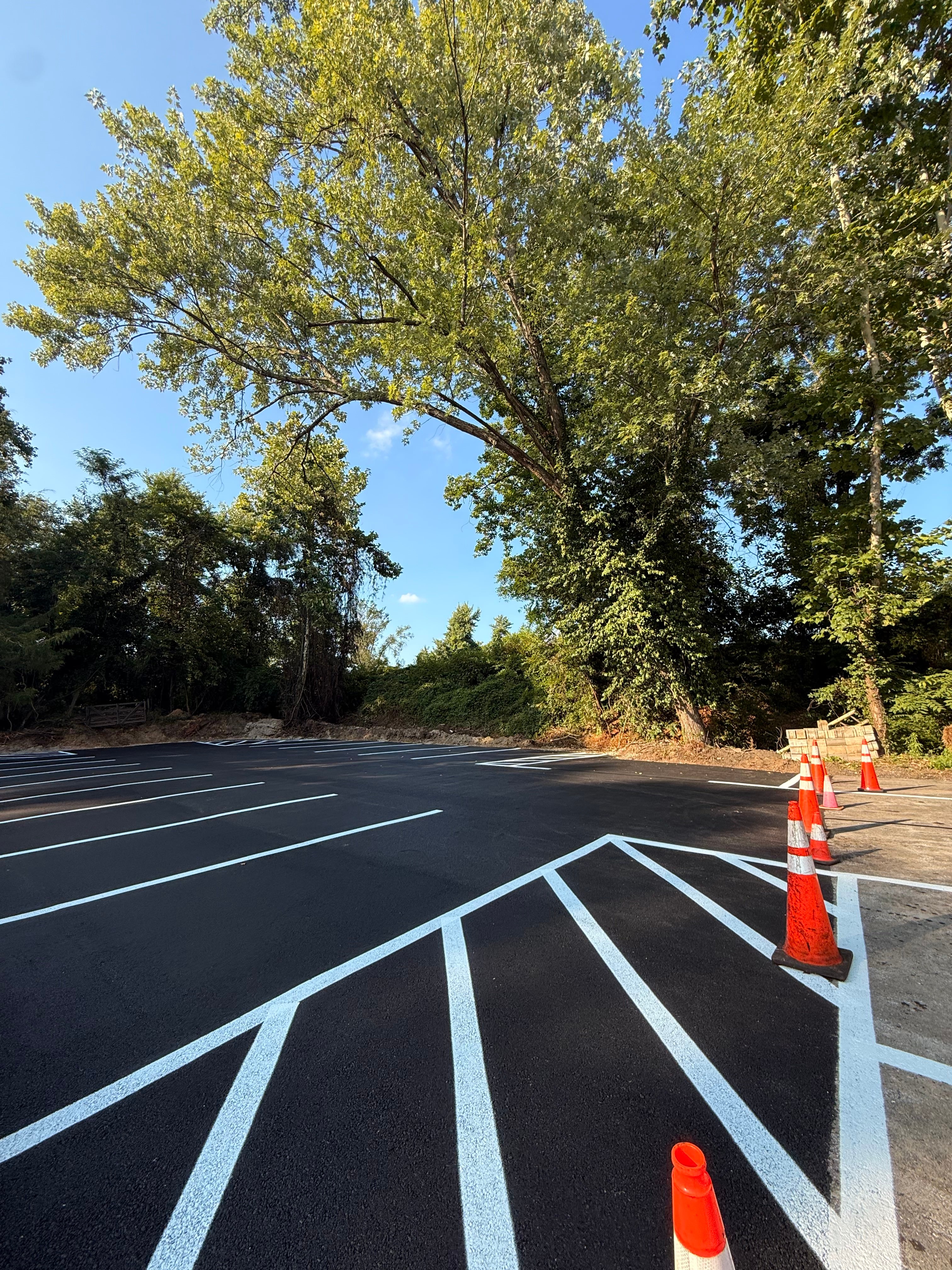 Residential asphalt paving project